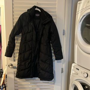 COPY - Patagonia Down with It Parka Medium Black